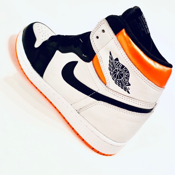 ♦️SOLD♦️NIKE AIR JORDAN 1 ELECTRO ORANGE - Picture 5 of 8